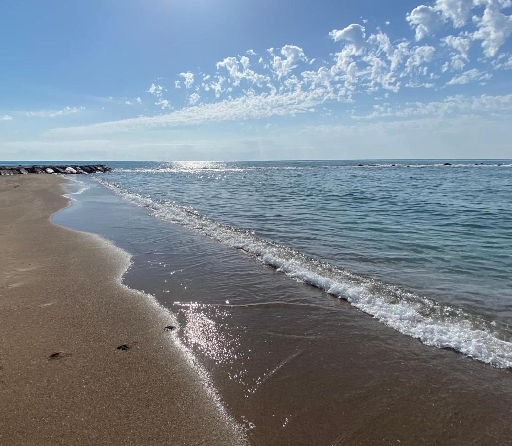 Casa Ibicenca En Benicasim A 3 Minutos De La Playa Appartement Benicàssim Buitenkant foto